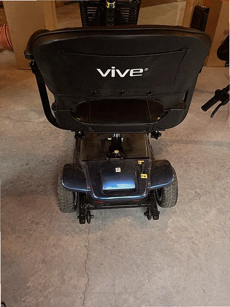 VIVE 4-wheel mobility scooter MOB1027/ BLUE